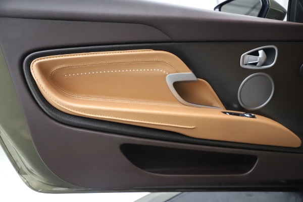 Used 2018 Aston Martin DB11 V8 for sale $151,900 at Alfa Romeo of Westport in Westport CT 06880 17