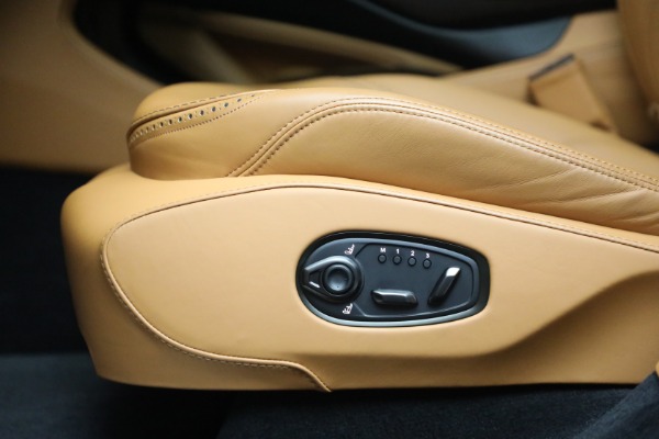 Used 2021 Aston Martin DBX for sale Sold at Alfa Romeo of Westport in Westport CT 06880 17