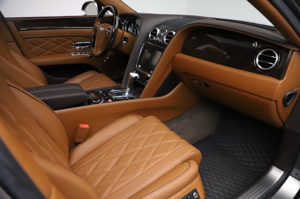 Used 2014 Bentley Flying Spur W12 for sale $109,900 at Alfa Romeo of Westport in Westport CT 06880 25