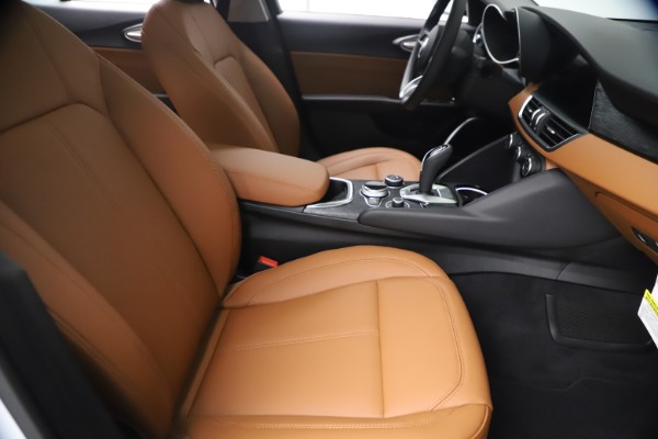 New 2021 Alfa Romeo Giulia Q4 for sale Sold at Alfa Romeo of Westport in Westport CT 06880 22