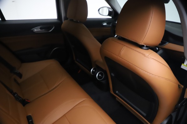 New 2021 Alfa Romeo Giulia Q4 for sale Sold at Alfa Romeo of Westport in Westport CT 06880 24