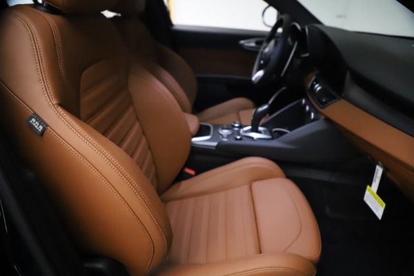 New 2021 Alfa Romeo Giulia Ti Sport Q4 for sale Sold at Alfa Romeo of Westport in Westport CT 06880 23
