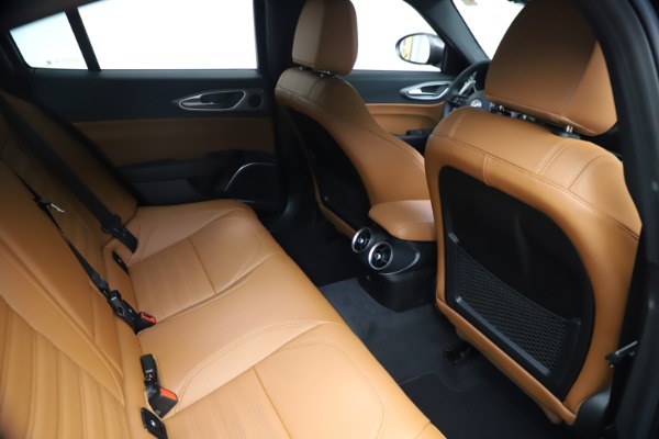 New 2021 Alfa Romeo Giulia Ti Sport Q4 for sale Sold at Alfa Romeo of Westport in Westport CT 06880 25