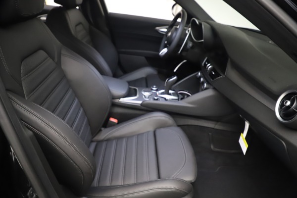 New 2021 Alfa Romeo Giulia Ti Sport Q4 for sale Call for price at Alfa Romeo of Westport in Westport CT 06880 22