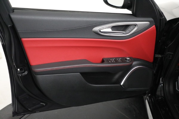 New 2021 Alfa Romeo Giulia Ti Sport Q4 for sale Call for price at Alfa Romeo of Westport in Westport CT 06880 16