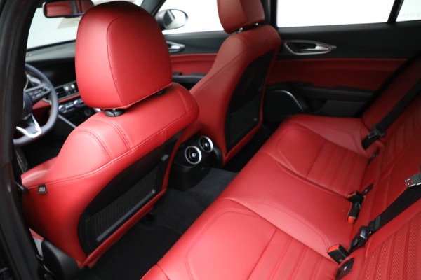 New 2021 Alfa Romeo Giulia Ti Sport Q4 for sale Call for price at Alfa Romeo of Westport in Westport CT 06880 17