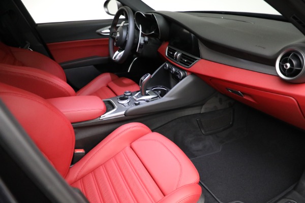 New 2021 Alfa Romeo Giulia Ti Sport Q4 for sale Call for price at Alfa Romeo of Westport in Westport CT 06880 20