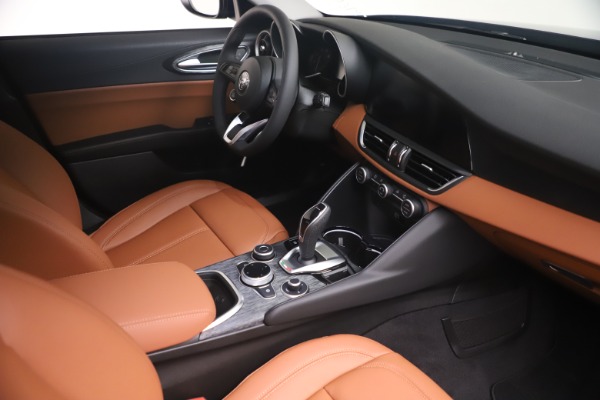 New 2021 Alfa Romeo Giulia Q4 for sale Call for price at Alfa Romeo of Westport in Westport CT 06880 18
