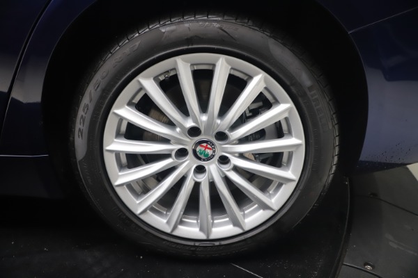 New 2021 Alfa Romeo Giulia Q4 for sale Call for price at Alfa Romeo of Westport in Westport CT 06880 22