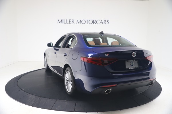 New 2021 Alfa Romeo Giulia Q4 for sale Call for price at Alfa Romeo of Westport in Westport CT 06880 5
