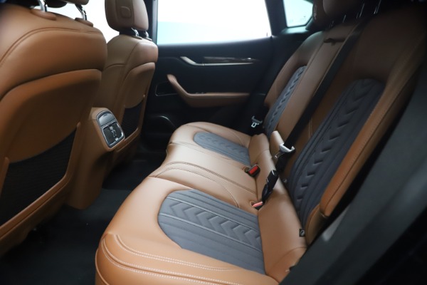 New 2021 Maserati Levante Q4 GranLusso for sale $93,385 at Alfa Romeo of Westport in Westport CT 06880 18