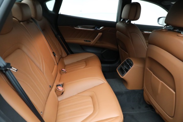New 2021 Maserati Quattroporte S Q4 GranLusso for sale $125,149 at Alfa Romeo of Westport in Westport CT 06880 26