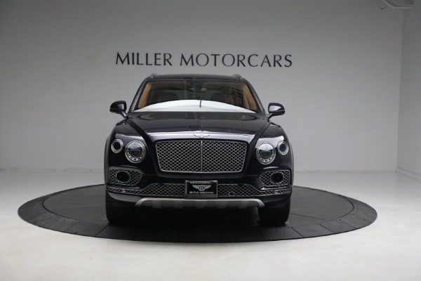 Used 2018 Bentley Bentayga W12 Signature for sale $109,900 at Alfa Romeo of Westport in Westport CT 06880 12