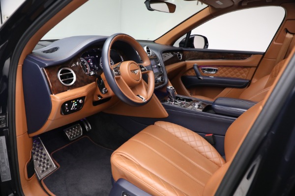 Used 2018 Bentley Bentayga W12 Signature for sale Sold at Alfa Romeo of Westport in Westport CT 06880 17