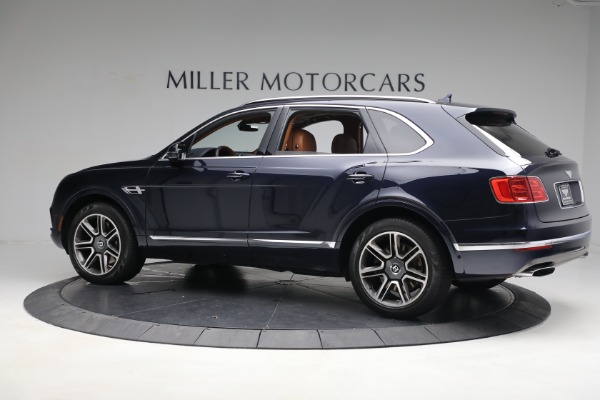 Used 2018 Bentley Bentayga W12 Signature for sale Sold at Alfa Romeo of Westport in Westport CT 06880 4