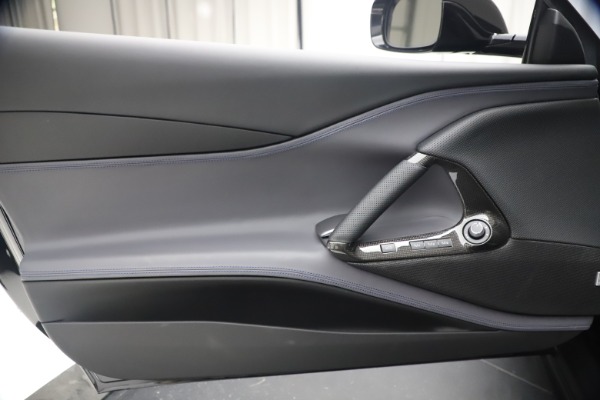 Used 2019 Ferrari 812 Superfast for sale $355,900 at Alfa Romeo of Westport in Westport CT 06880 16