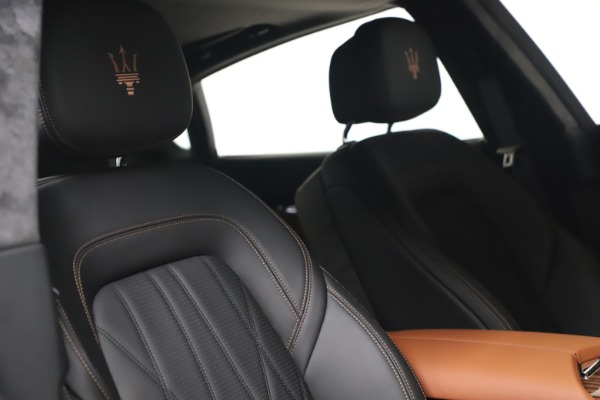 New 2021 Maserati Quattroporte S Q4 GranLusso for sale $129,135 at Alfa Romeo of Westport in Westport CT 06880 25