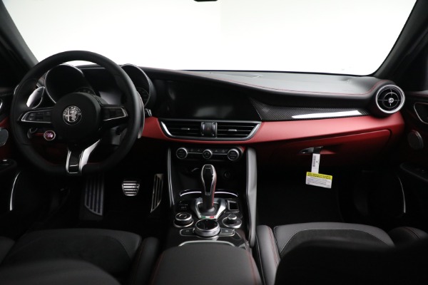 New 2021 Alfa Romeo Giulia Quadrifoglio for sale Sold at Alfa Romeo of Westport in Westport CT 06880 16