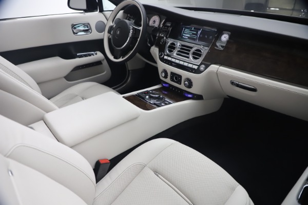 New 2021 Rolls-Royce Dawn for sale Call for price at Alfa Romeo of Westport in Westport CT 06880 28