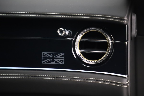 New 2020 Bentley Flying Spur First Edition for sale $276,070 at Alfa Romeo of Westport in Westport CT 06880 24