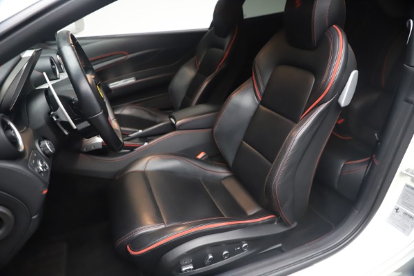 Used 2015 Ferrari FF for sale $159,900 at Alfa Romeo of Westport in Westport CT 06880 17