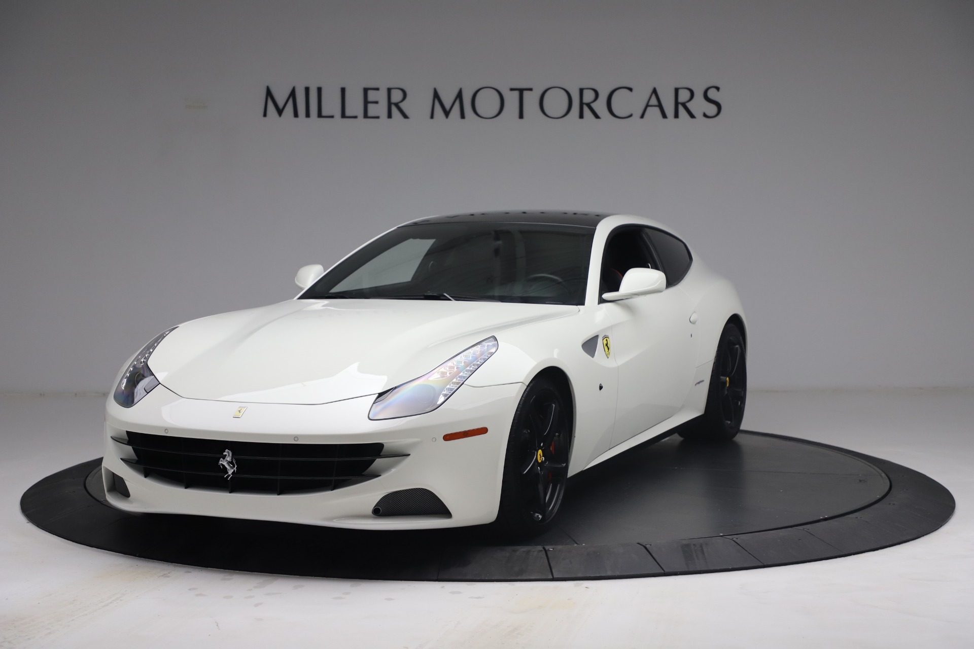 Used 2015 Ferrari FF for sale $159,900 at Alfa Romeo of Westport in Westport CT 06880 1