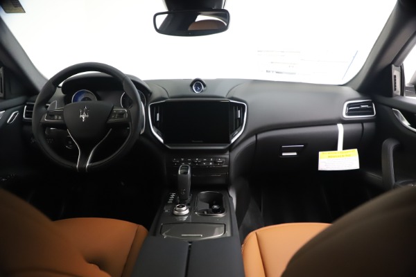 New 2021 Maserati Ghibli SQ4 for sale $85,804 at Alfa Romeo of Westport in Westport CT 06880 17
