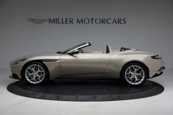 Used 2019 Aston Martin DB11 Volante for sale $209,900 at Alfa Romeo of Westport in Westport CT 06880 2