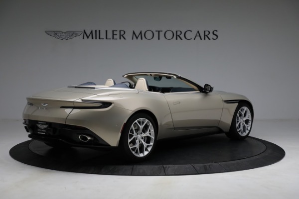 Used 2019 Aston Martin DB11 Volante for sale $209,900 at Alfa Romeo of Westport in Westport CT 06880 7