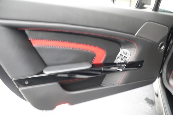 Used 2015 Aston Martin V12 Vantage S for sale $119,900 at Alfa Romeo of Westport in Westport CT 06880 18