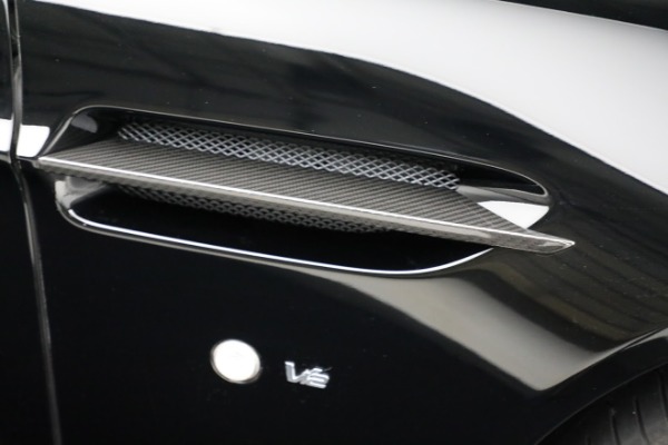 Used 2015 Aston Martin V12 Vantage S for sale $119,900 at Alfa Romeo of Westport in Westport CT 06880 28