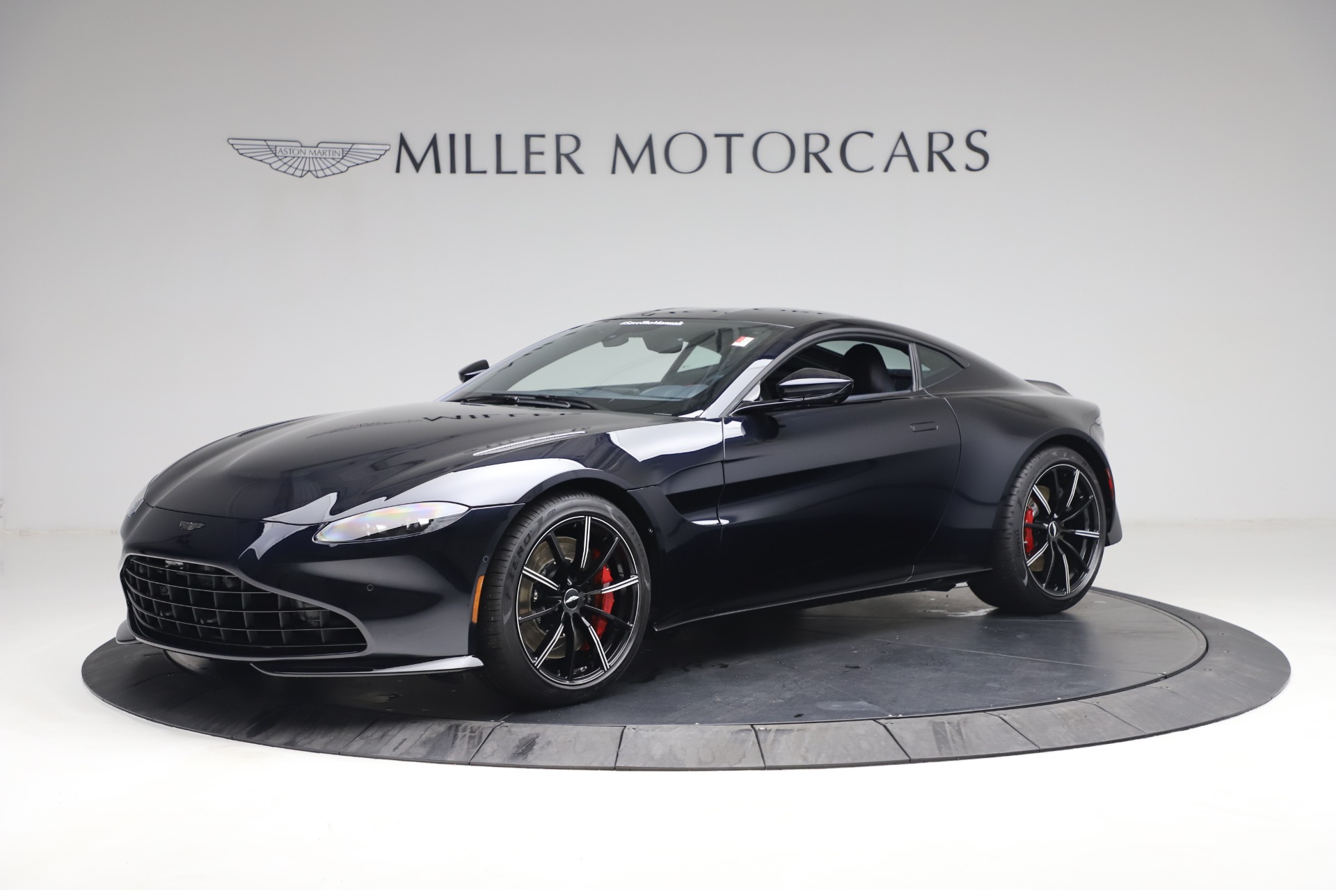 New 2021 Aston Martin Vantage for sale $189,686 at Alfa Romeo of Westport in Westport CT 06880 1