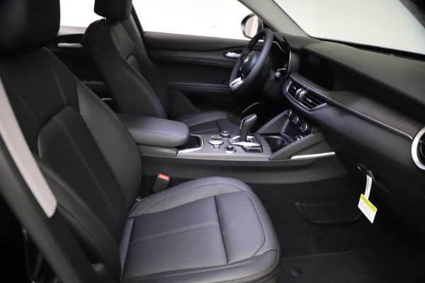 New 2021 Alfa Romeo Stelvio Ti for sale $51,955 at Alfa Romeo of Westport in Westport CT 06880 20