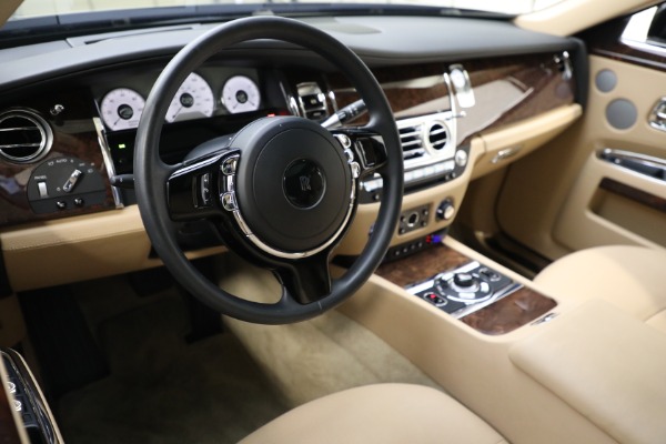Used 2011 Rolls-Royce Ghost for sale Call for price at Alfa Romeo of Westport in Westport CT 06880 12
