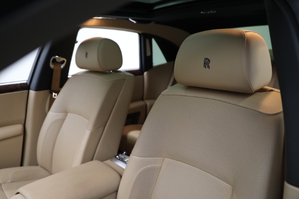 Used 2011 Rolls-Royce Ghost for sale Call for price at Alfa Romeo of Westport in Westport CT 06880 14
