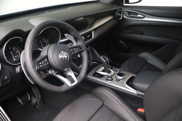 New 2021 Alfa Romeo Stelvio Ti Sport Q4 for sale Sold at Alfa Romeo of Westport in Westport CT 06880 13