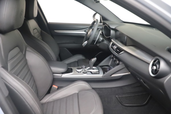 New 2021 Alfa Romeo Stelvio Ti Sport Q4 for sale Sold at Alfa Romeo of Westport in Westport CT 06880 19