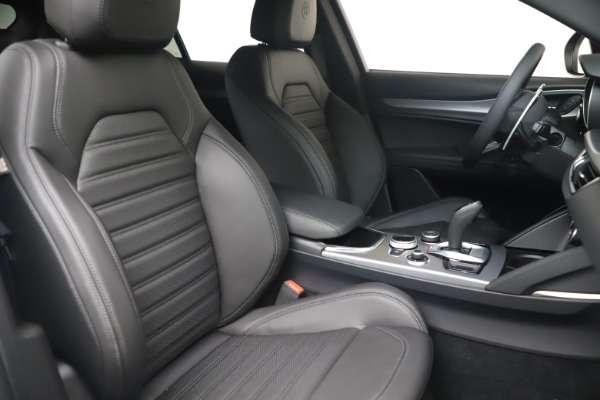New 2021 Alfa Romeo Stelvio Ti Sport Q4 for sale Sold at Alfa Romeo of Westport in Westport CT 06880 20