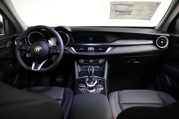 New 2021 Alfa Romeo Stelvio Q4 for sale Sold at Alfa Romeo of Westport in Westport CT 06880 19
