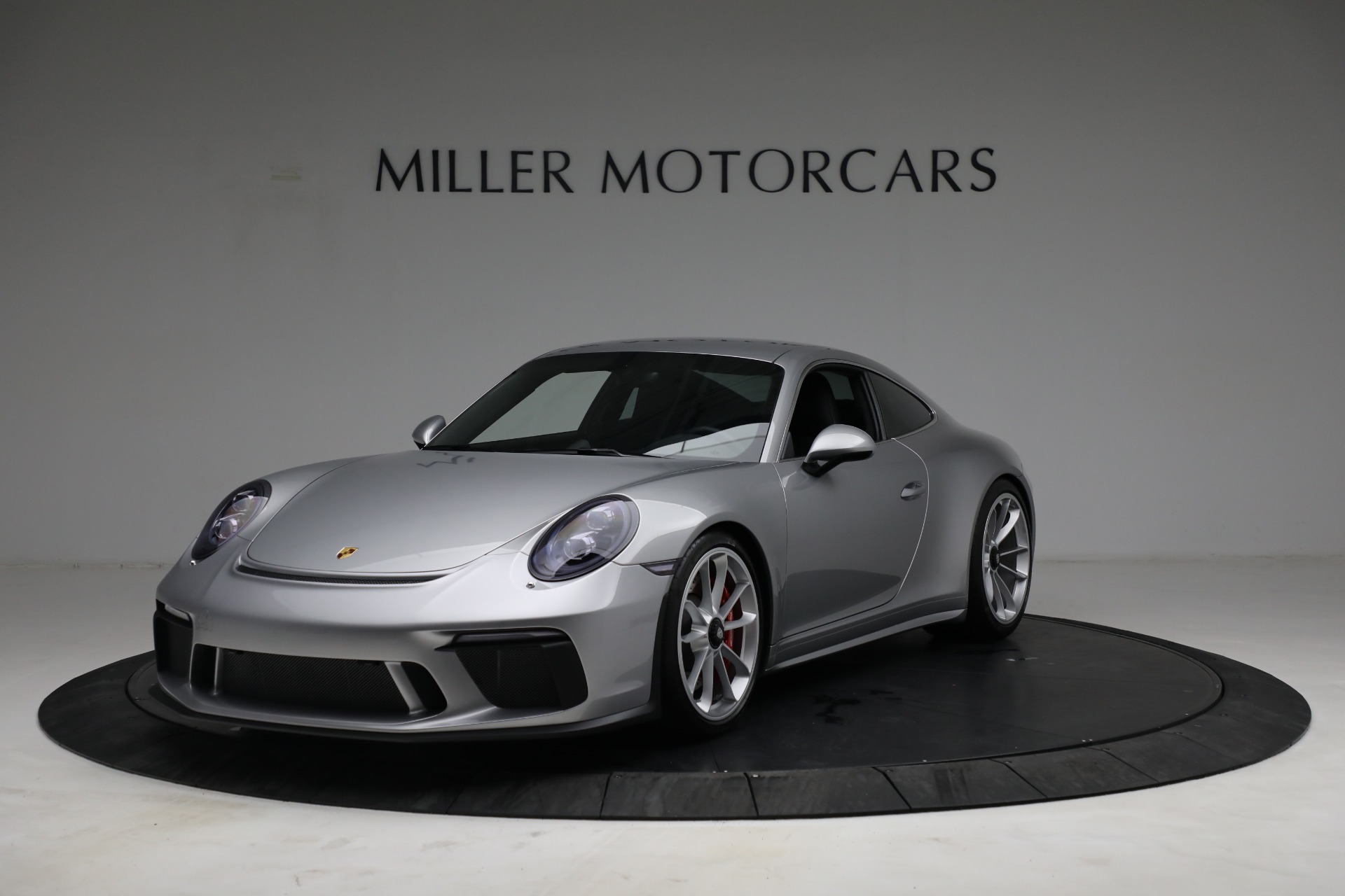 Used 2018 Porsche 911 GT3 Touring for sale $245,900 at Alfa Romeo of Westport in Westport CT 06880 1