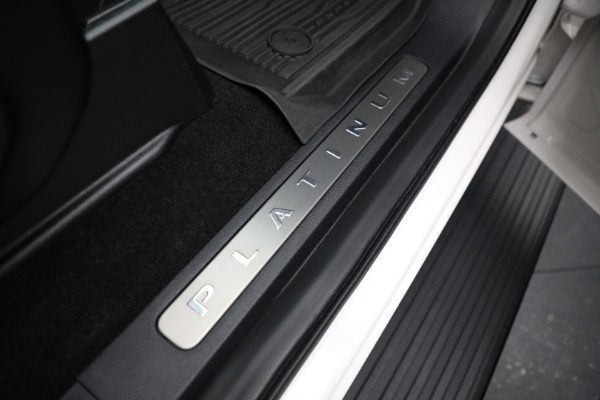 Used 2019 Ford Expedition MAX Platinum for sale Sold at Alfa Romeo of Westport in Westport CT 06880 25