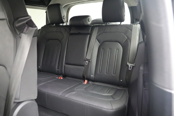 Used 2021 Land Rover Defender 90 First Edition for sale Sold at Alfa Romeo of Westport in Westport CT 06880 19