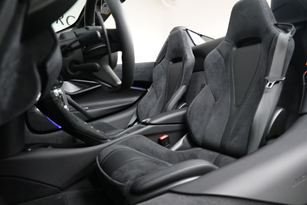 Used 2020 McLaren 720S Spider for sale $334,900 at Alfa Romeo of Westport in Westport CT 06880 26