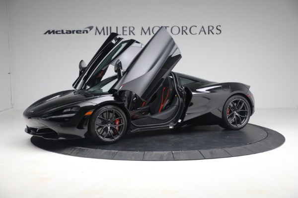 New 2021 McLaren 720S Performance for sale $344,500 at Alfa Romeo of Westport in Westport CT 06880 17