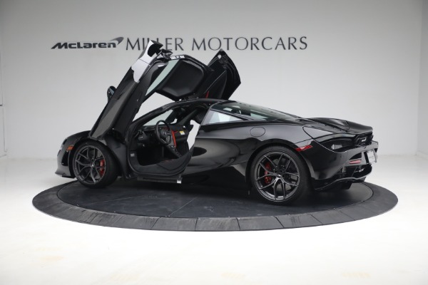 New 2021 McLaren 720S Performance for sale $344,500 at Alfa Romeo of Westport in Westport CT 06880 19