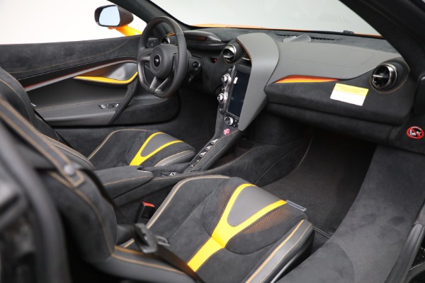 New 2021 McLaren 720S Spider for sale $378,110 at Alfa Romeo of Westport in Westport CT 06880 27