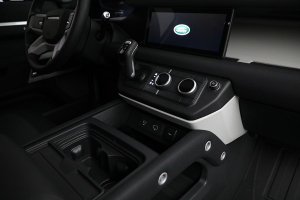 Used 2021 Land Rover Defender 90 X-Dynamic S for sale Sold at Alfa Romeo of Westport in Westport CT 06880 22
