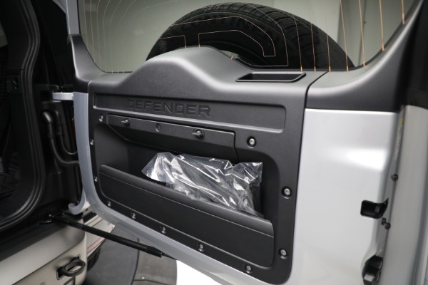 Used 2021 Land Rover Defender 90 X-Dynamic S for sale Sold at Alfa Romeo of Westport in Westport CT 06880 24