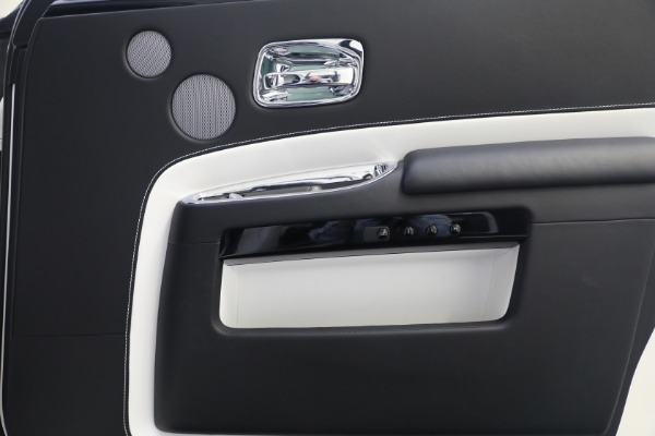 Used 2017 Rolls-Royce Ghost for sale $219,900 at Alfa Romeo of Westport in Westport CT 06880 19