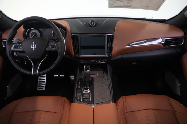 New 2021 Maserati Levante S GranSport for sale $112,799 at Alfa Romeo of Westport in Westport CT 06880 16